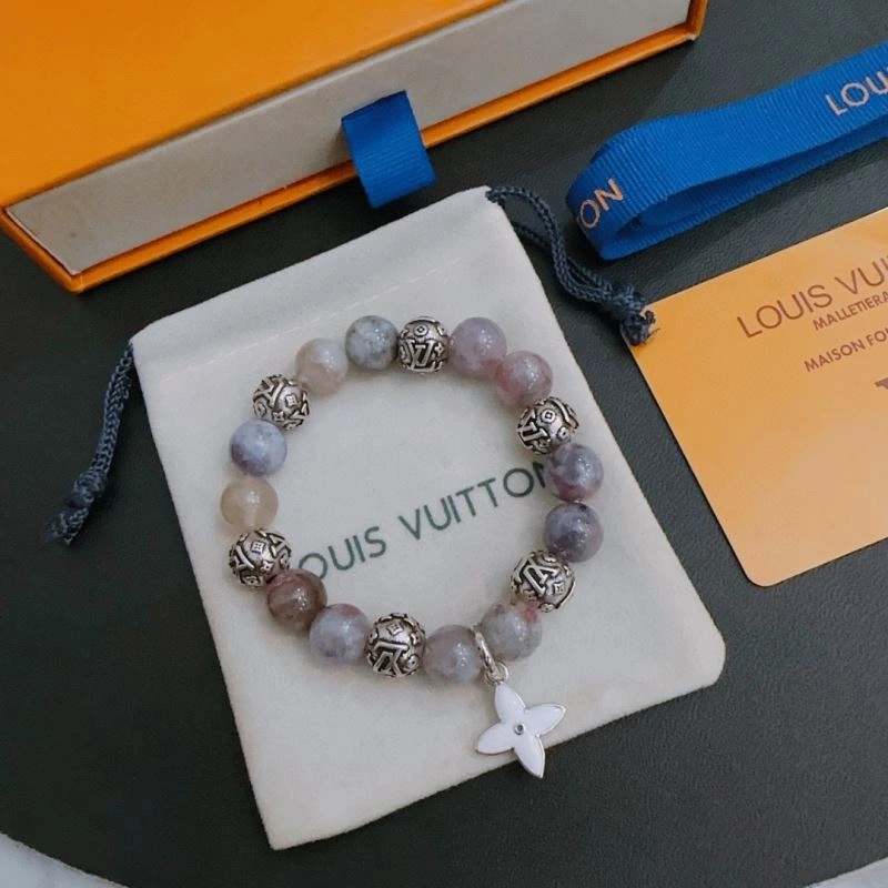 Modern Louis Vuitton Bracelets 251126