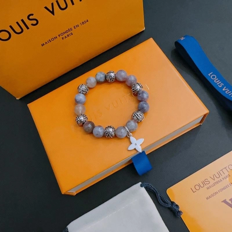 Modern Louis Vuitton Bracelets 251126