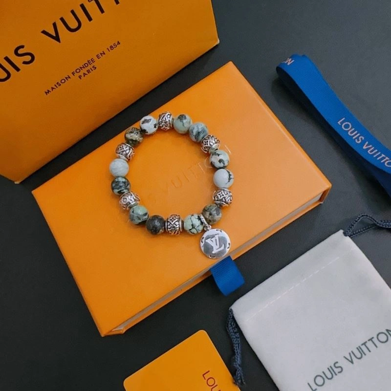 Stylish Louis Vuitton Bracelets 251124