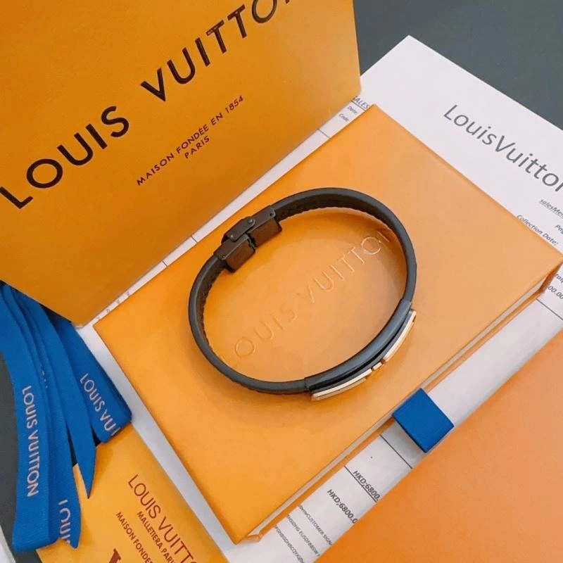 Classic Louis Vuitton Bracelets 251125