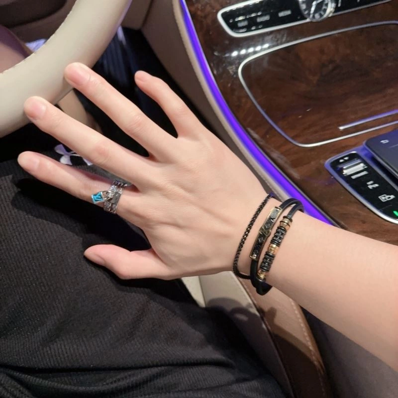 Neat Louis Vuitton Bracelets 251120