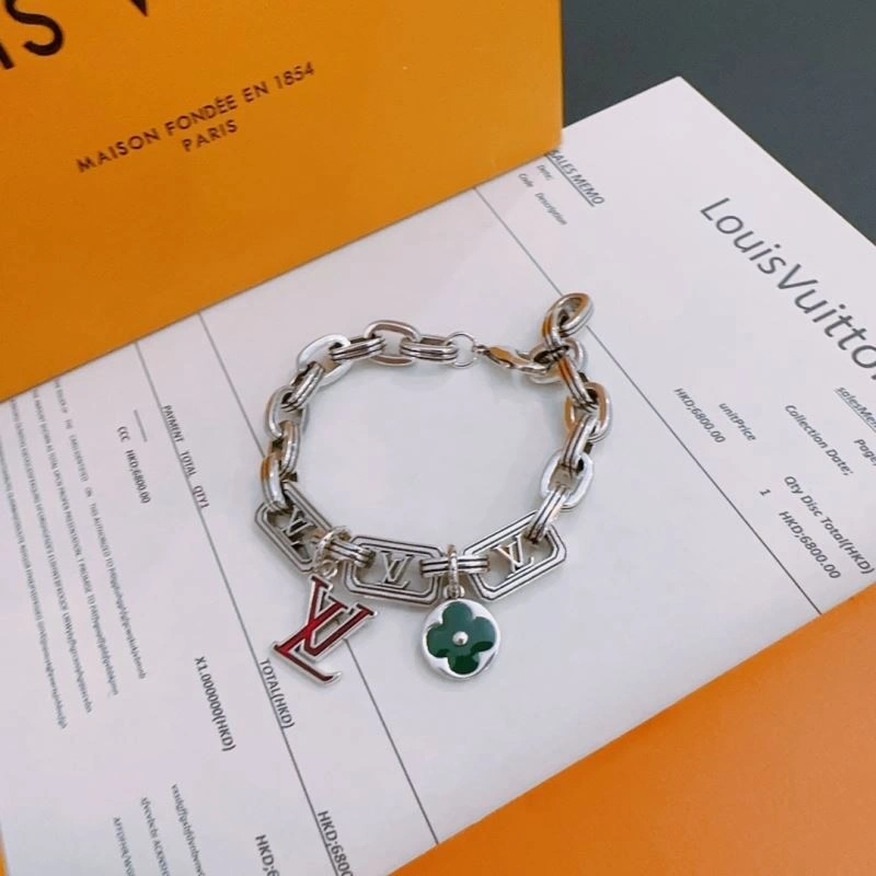 MultiPurpose Louis Vuitton Bracelets 251140