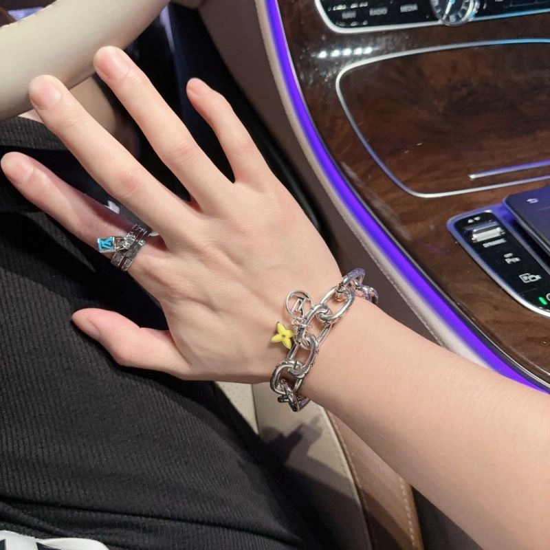 Louis Vuitton Bracelets SoftTouch 251133