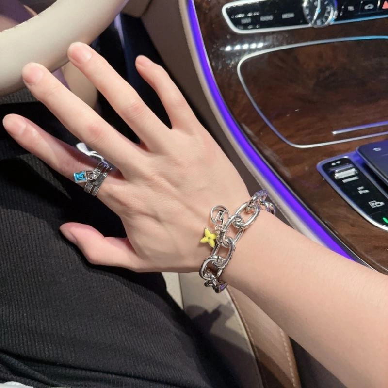 Louis Vuitton Bracelets SoftTouch 251133