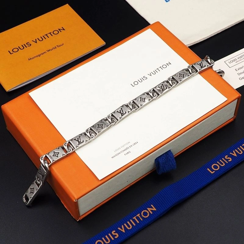 Youthful Louis Vuitton Bracelets 251117