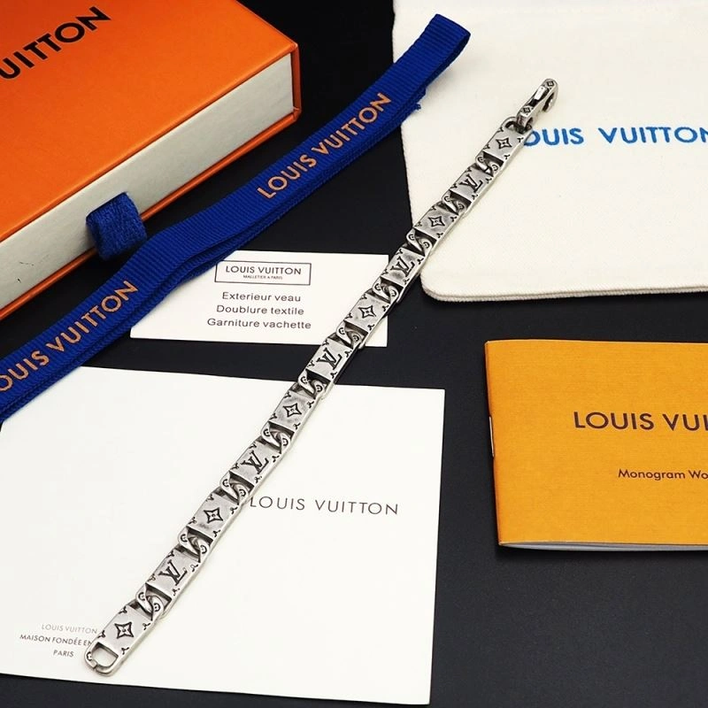 Youthful Louis Vuitton Bracelets 251117