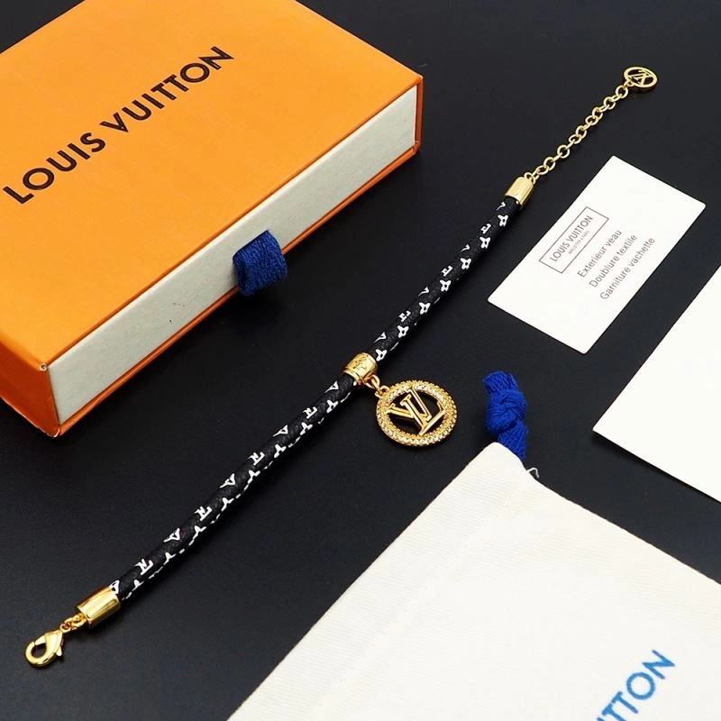 Supportive Louis Vuitton Bracelets 251139