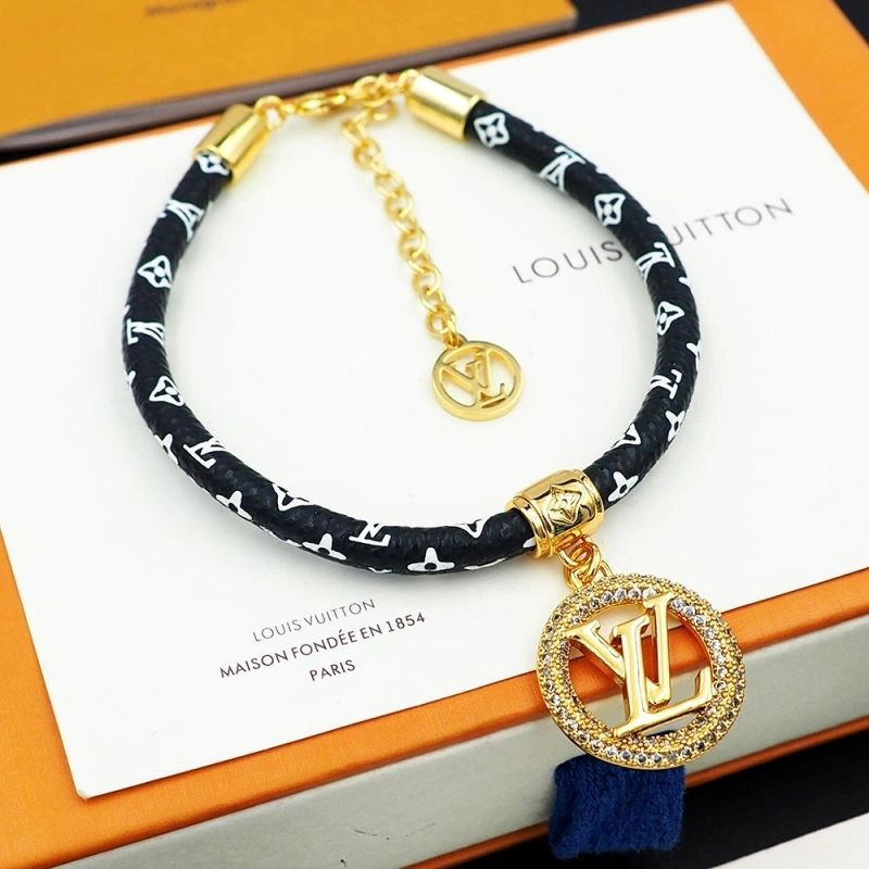 Supportive Louis Vuitton Bracelets 251139