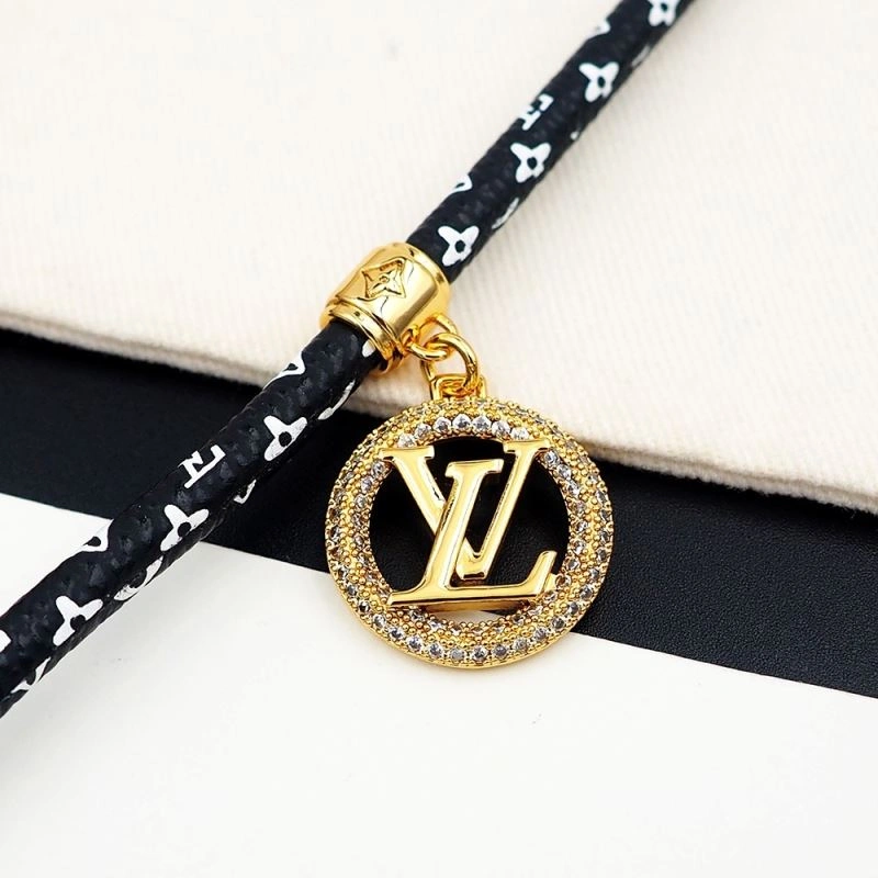 Supportive Louis Vuitton Bracelets 251139