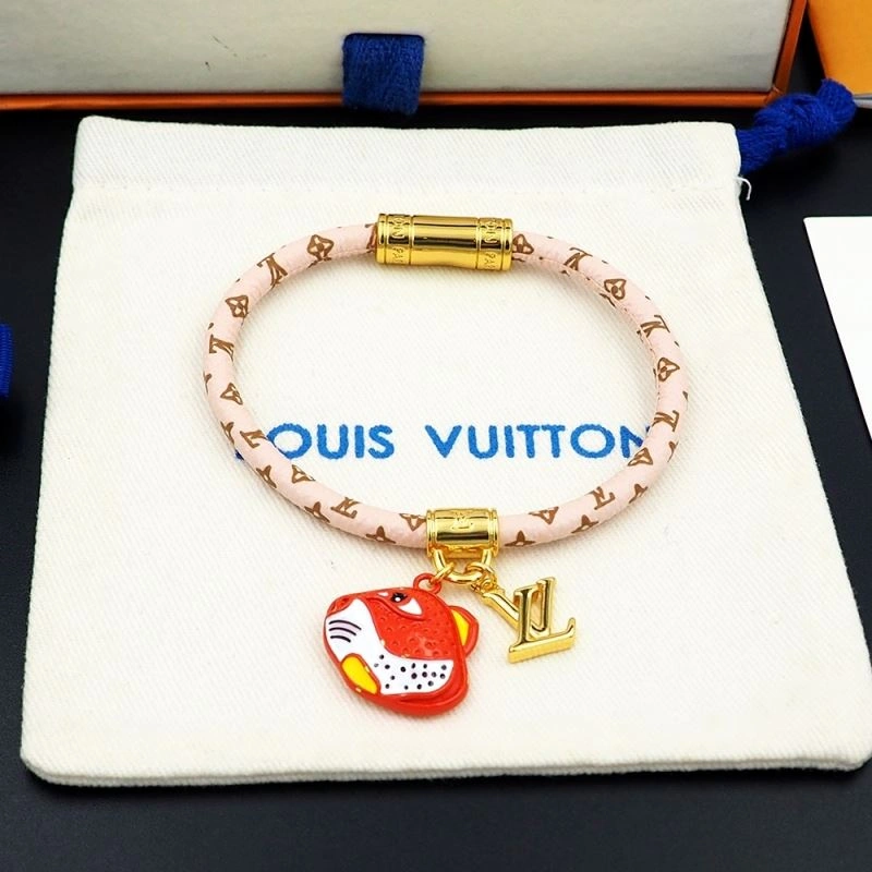 Louis Vuitton Bracelets Tailored 251109