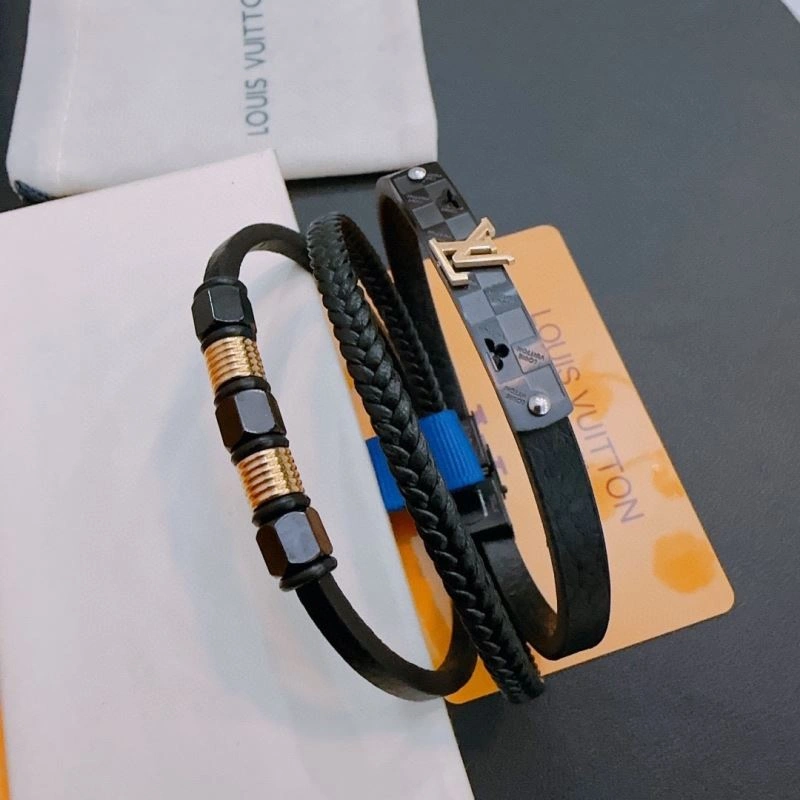 Louis Vuitton Bracelets UrbanChic 251107