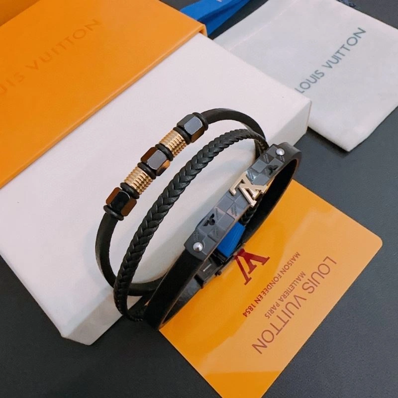 Louis Vuitton Bracelets UrbanChic 251107
