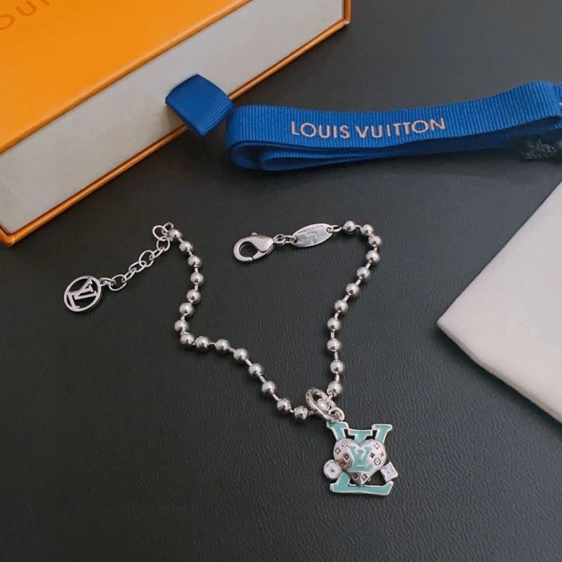 Louis Vuitton Bracelets Lightweight 250980