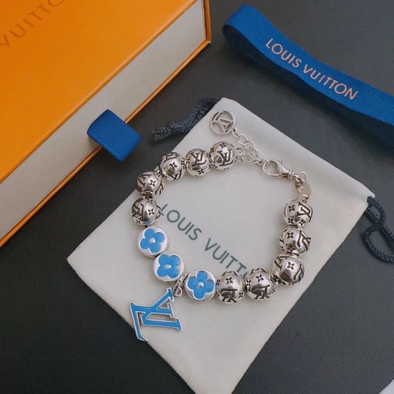 Louis Vuitton Bracelets Supportive 250978