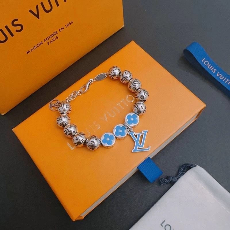 Louis Vuitton Bracelets Supportive 250978