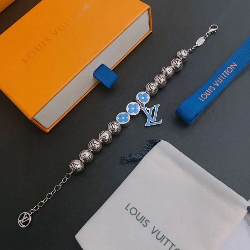 Louis Vuitton Bracelets Supportive 250978