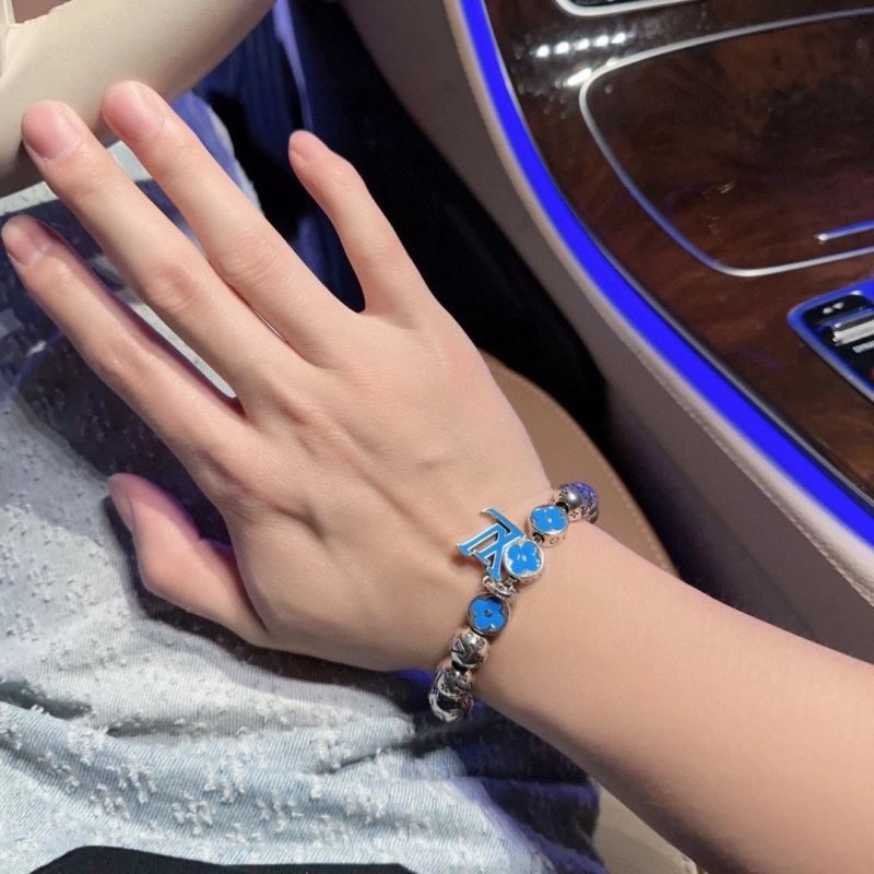 Louis Vuitton Bracelets Supportive 250978