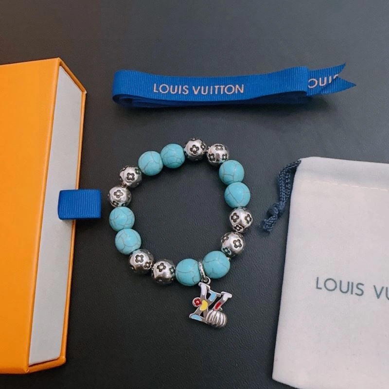Minimalist Louis Vuitton Bracelets 250979