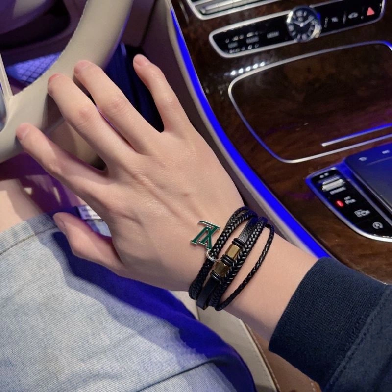 Louis Vuitton Bracelets UrbanStyle 250982