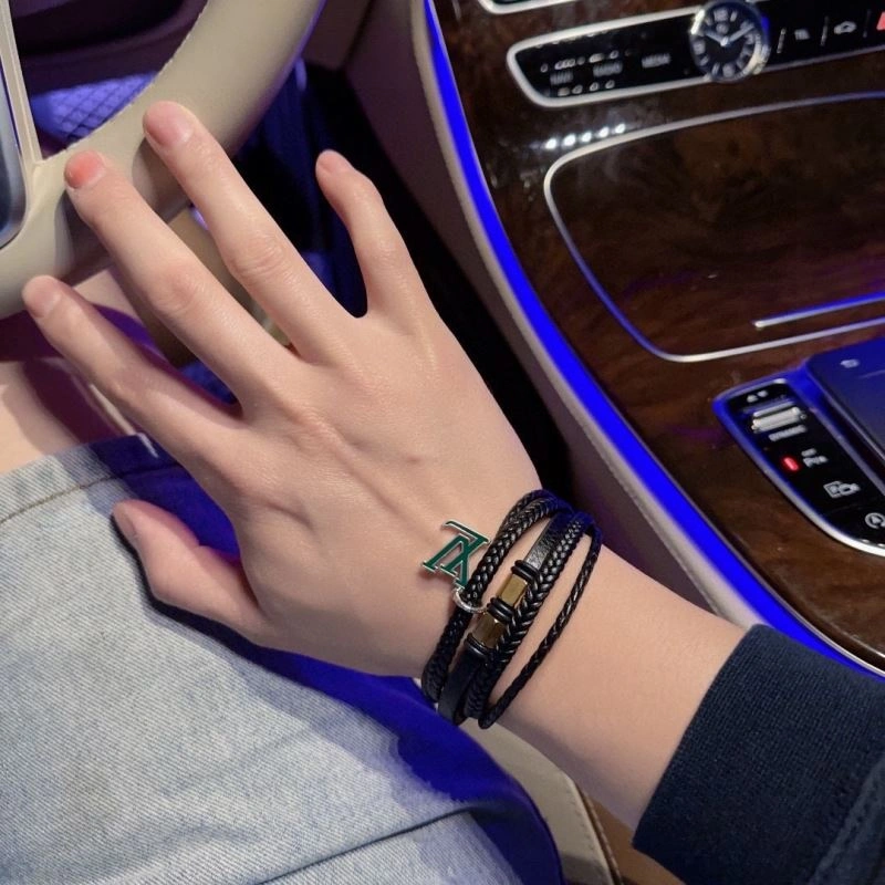 Louis Vuitton Bracelets UrbanStyle 250982