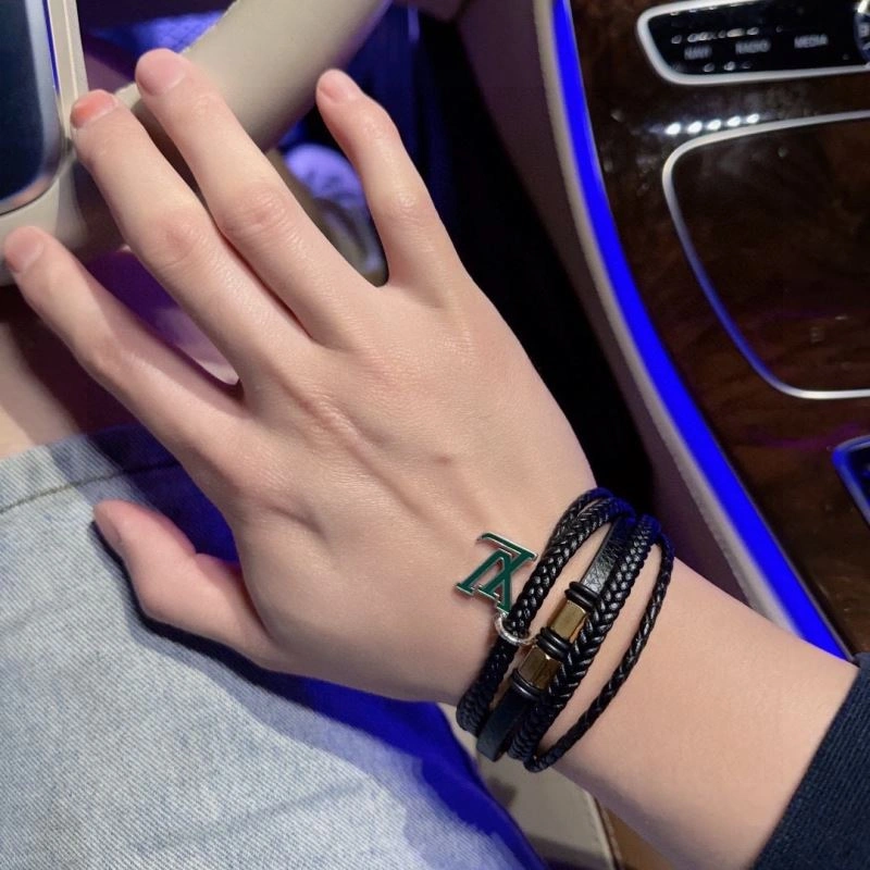 Louis Vuitton Bracelets UrbanStyle 250982