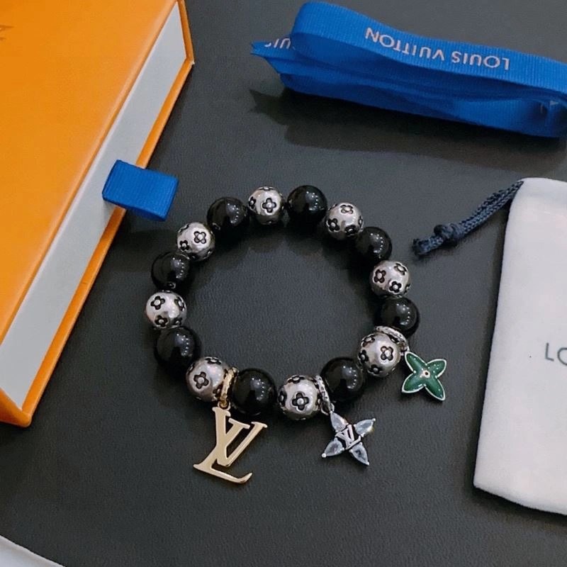 Lightweight Louis Vuitton Bracelets 250983