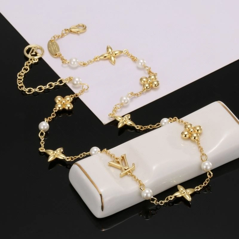 Louis Vuitton Bracelets SportInspired 250975