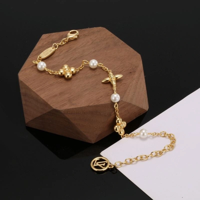 Louis Vuitton Bracelets SportInspired 250975