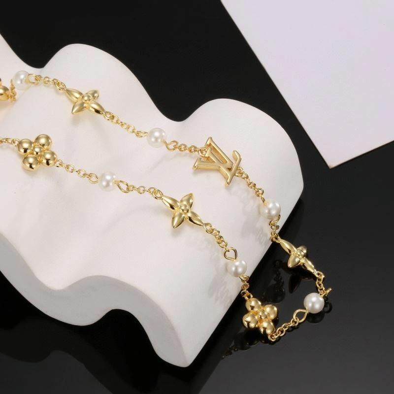 Louis Vuitton Bracelets SportInspired 250975