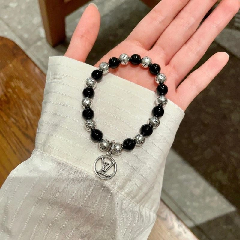 FastDry Louis Vuitton Bracelets 250974