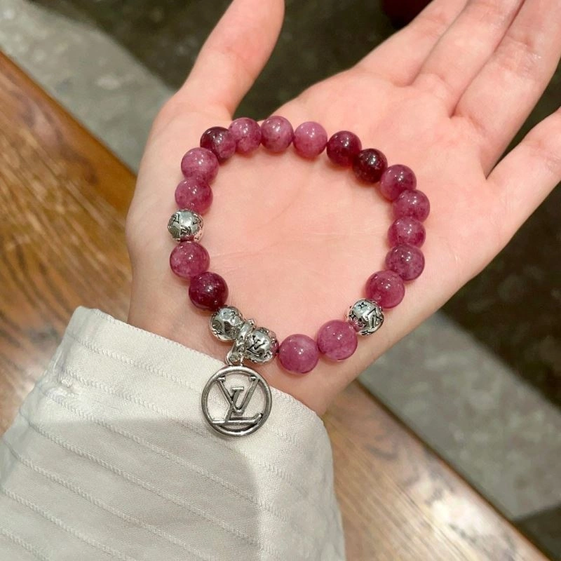 Louis Vuitton Bracelets Comfortable 250976