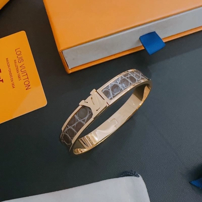 Louis Vuitton Bracelets Lightweight 250965