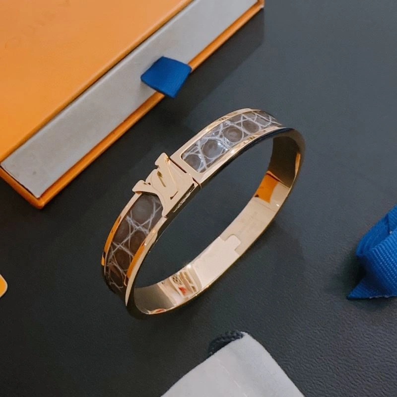 Louis Vuitton Bracelets Lightweight 250965