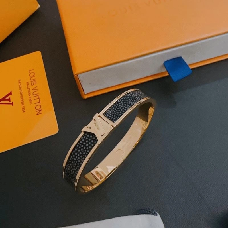 Louis Vuitton Bracelets WeatherProof 250945