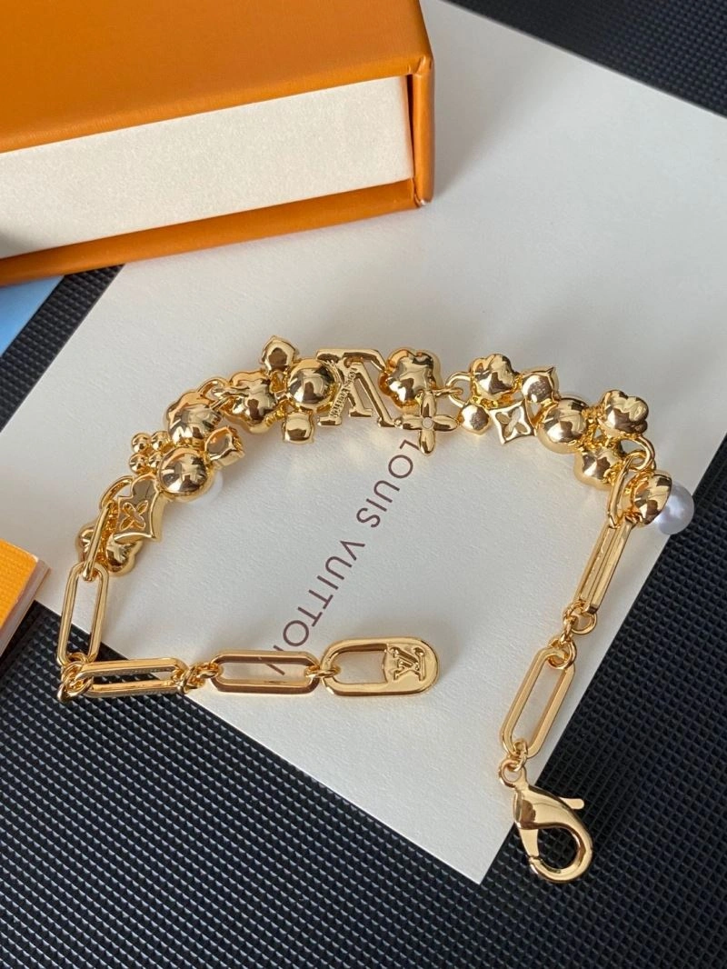 Louis Vuitton Bracelets Durable 250947