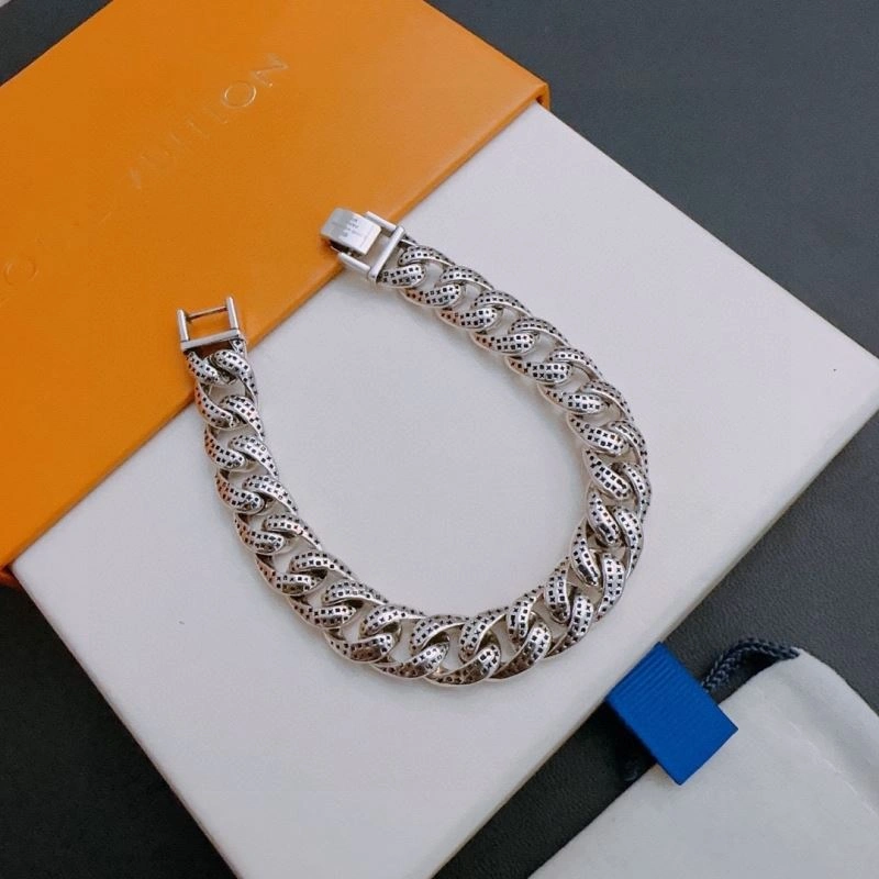 GoAnywhere Louis Vuitton Bracelets 250968