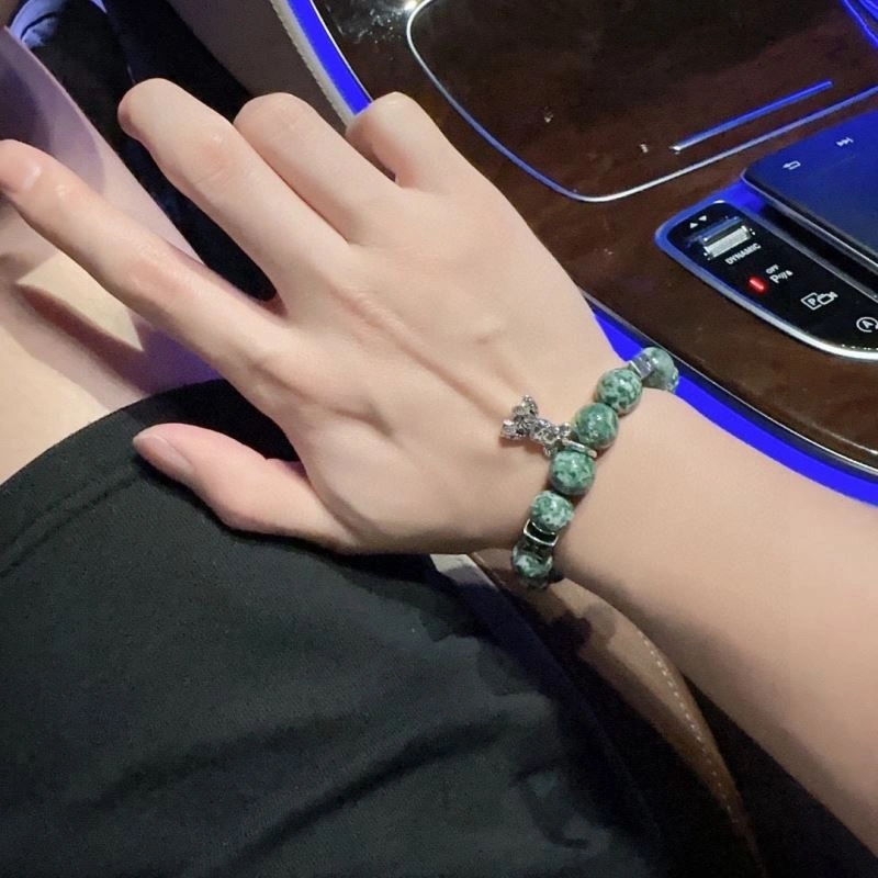 Chic Louis Vuitton Bracelets 250958
