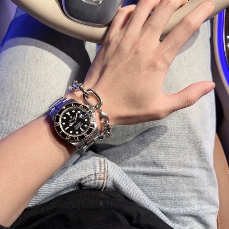 Louis Vuitton Bracelets SmartChoice 250970