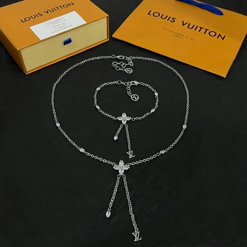 Louis Vuitton Bracelets Popular 250942