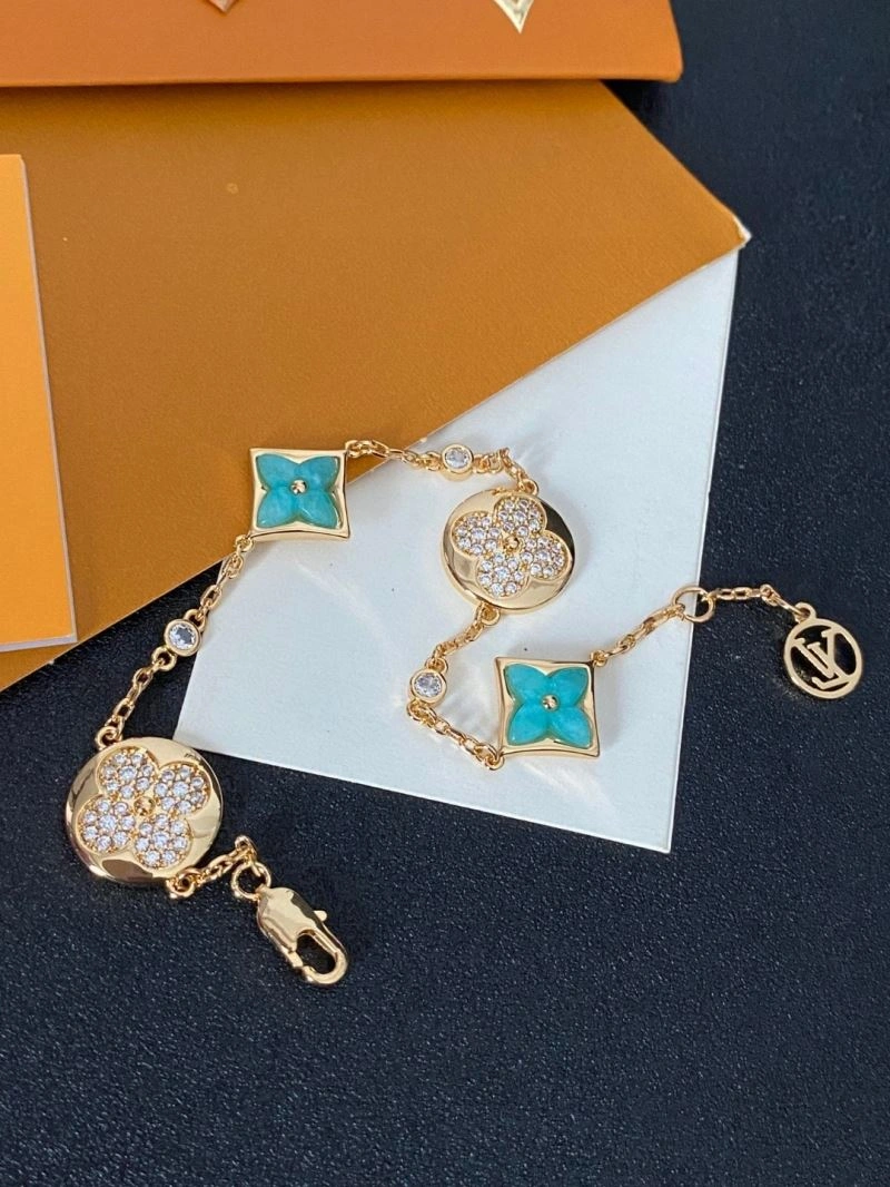 Louis Vuitton Bracelets Trendsetting 250960