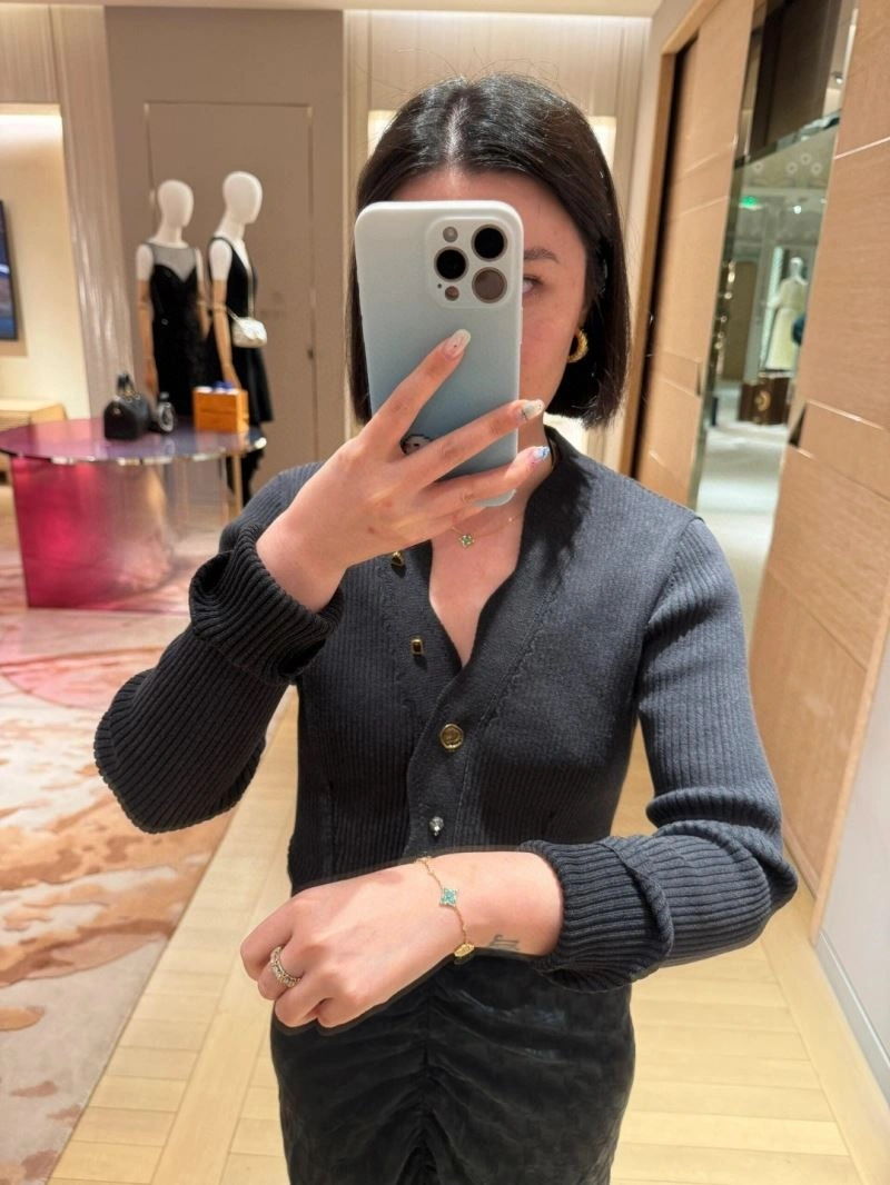 Louis Vuitton Bracelets Trendsetting 250960
