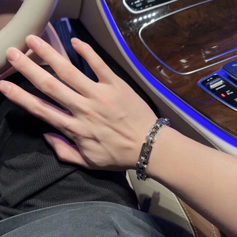 Louis Vuitton Bracelets BestValue 250877