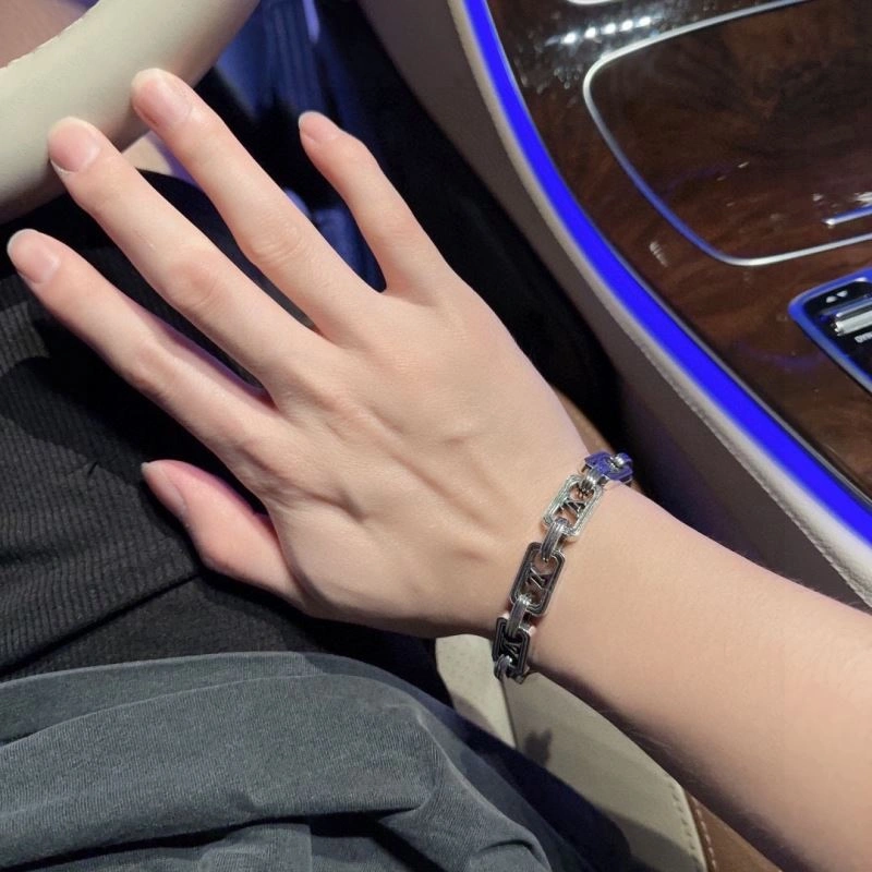 Louis Vuitton Bracelets BestValue 250877