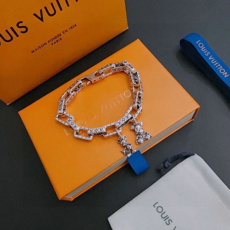 Affordable Louis Vuitton Bracelets 250886
