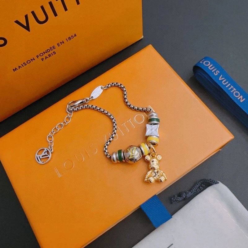 Louis Vuitton Bracelets FreshLook 250881