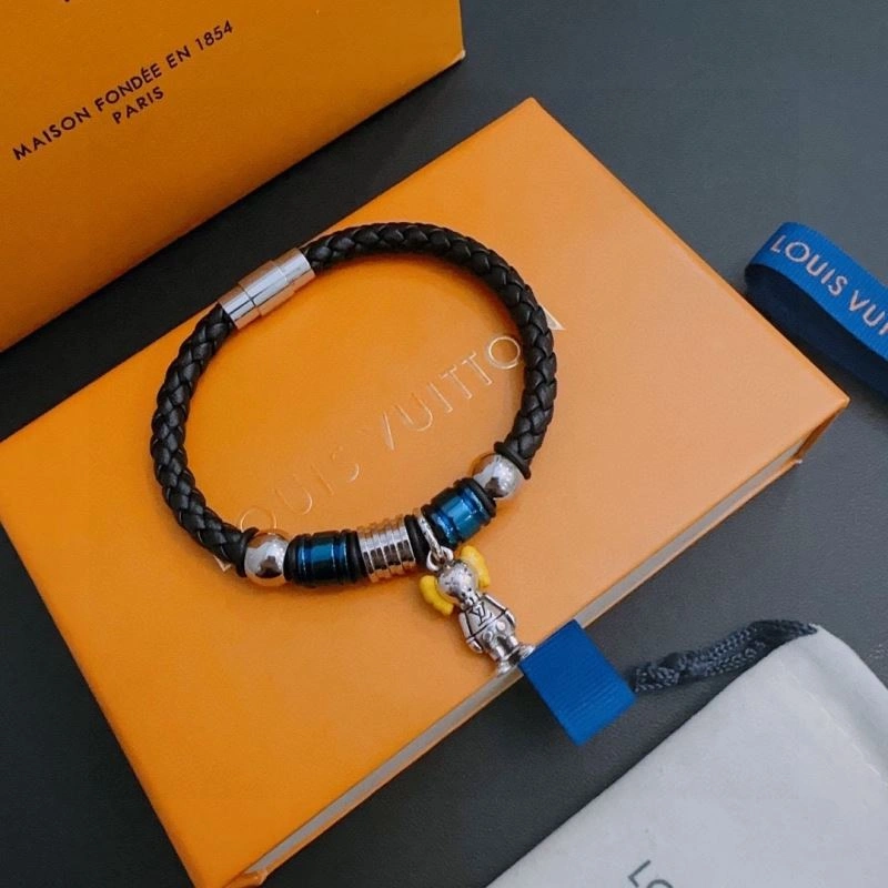 Louis Vuitton Bracelets Popular 250869