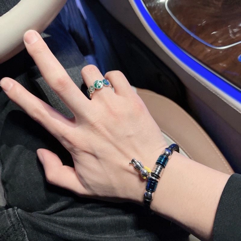Louis Vuitton Bracelets Popular 250869