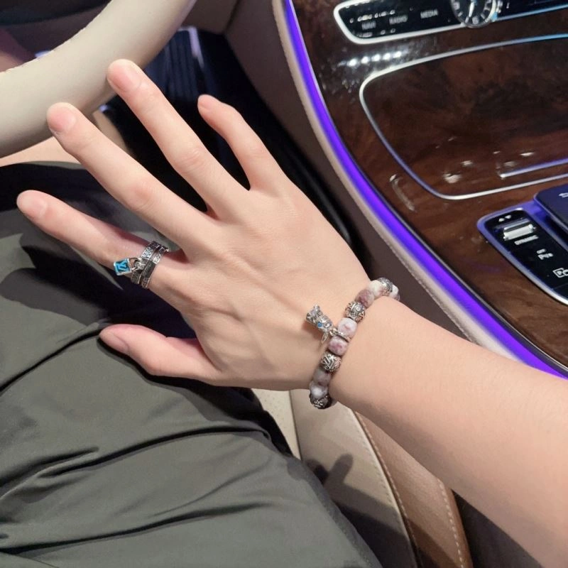 Upgraded Louis Vuitton Bracelets 250855