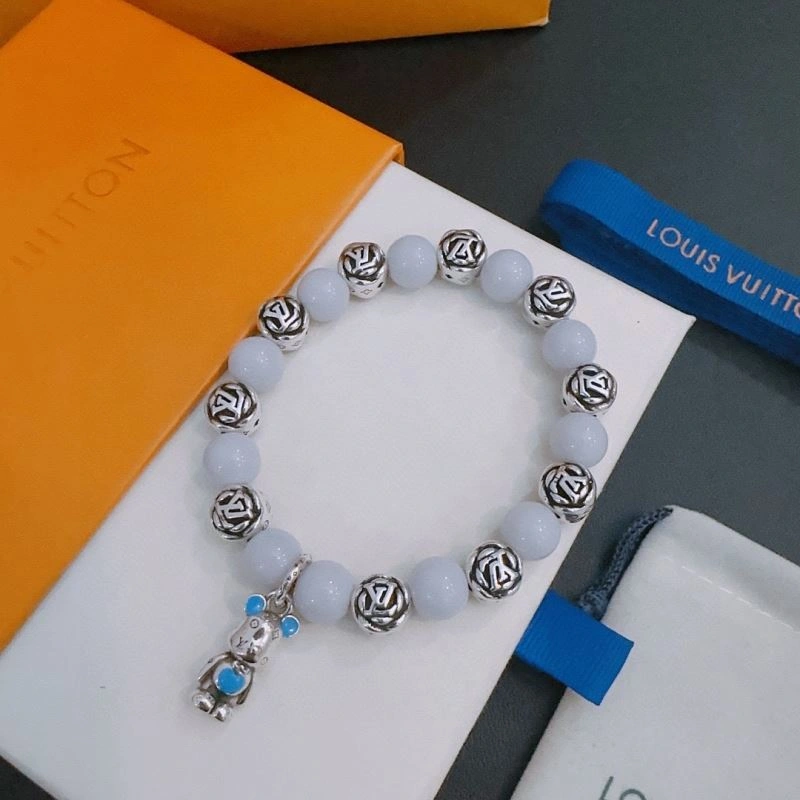 Louis Vuitton Bracelets Elegant 250820