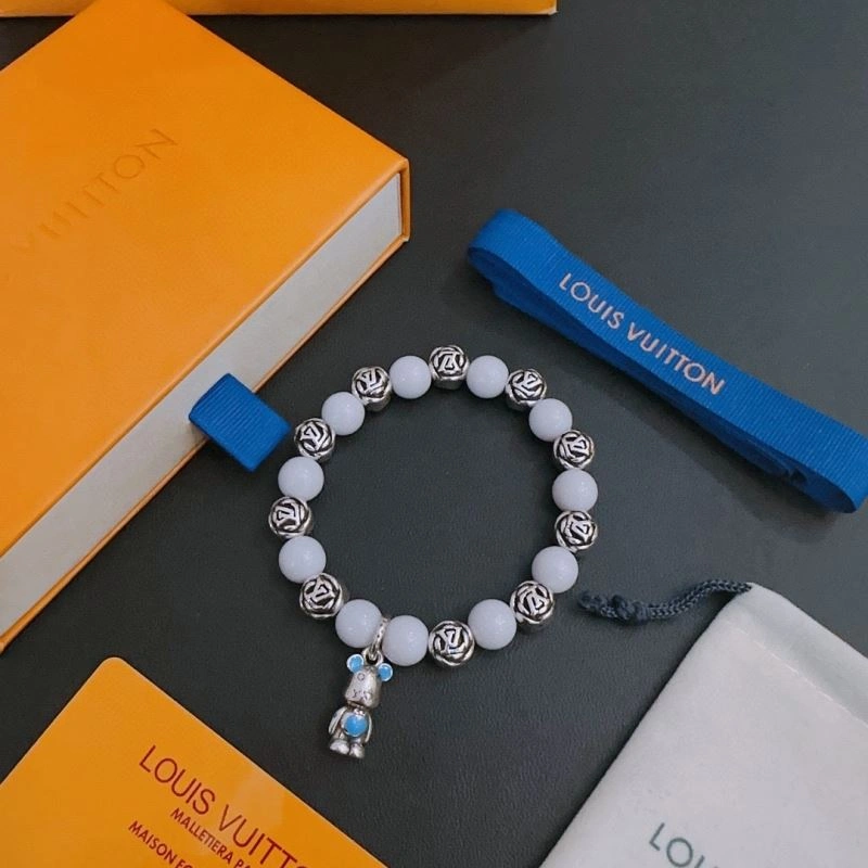 Louis Vuitton Bracelets Elegant 250820